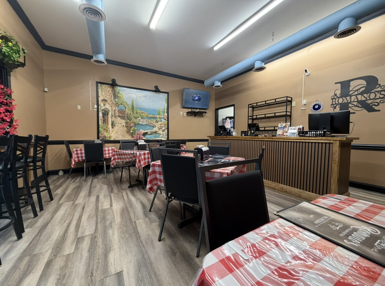 Romano's Grill Downtown Savannah? Something you need to know 1 Romano's Grill Downtown Savannah? Something you need to know