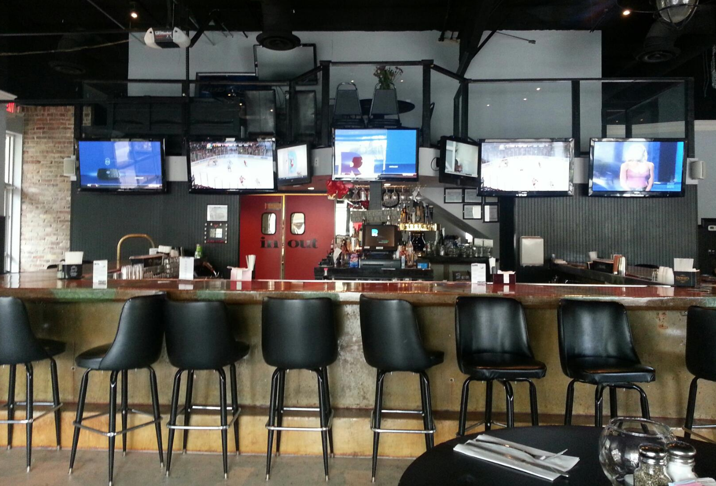 Best Wings Low Country R Bar Bluffton Eat It and Like It